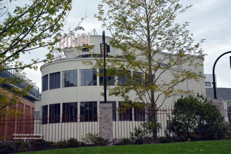 Royaltheater.