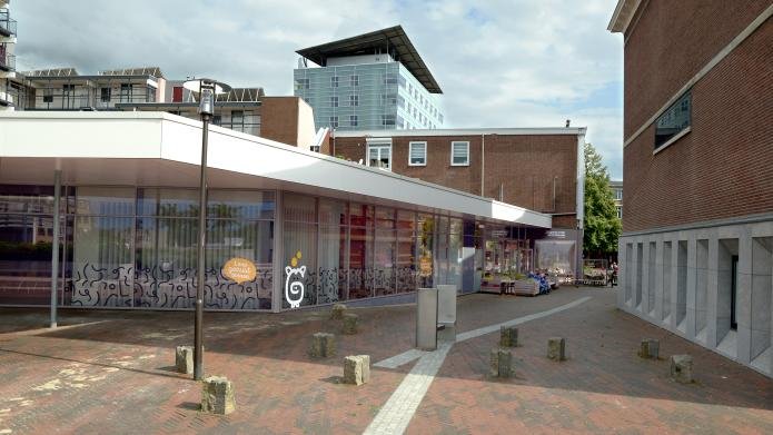 exterieur-geldwijzerwinkel-01