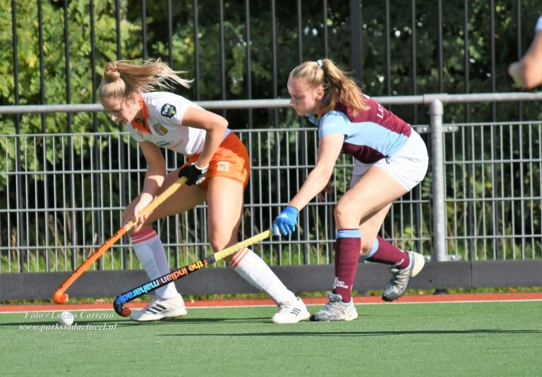 16 oktober 2022 Op OYPO HC Nova dames 1- MHC DES Dames 1 (3)
