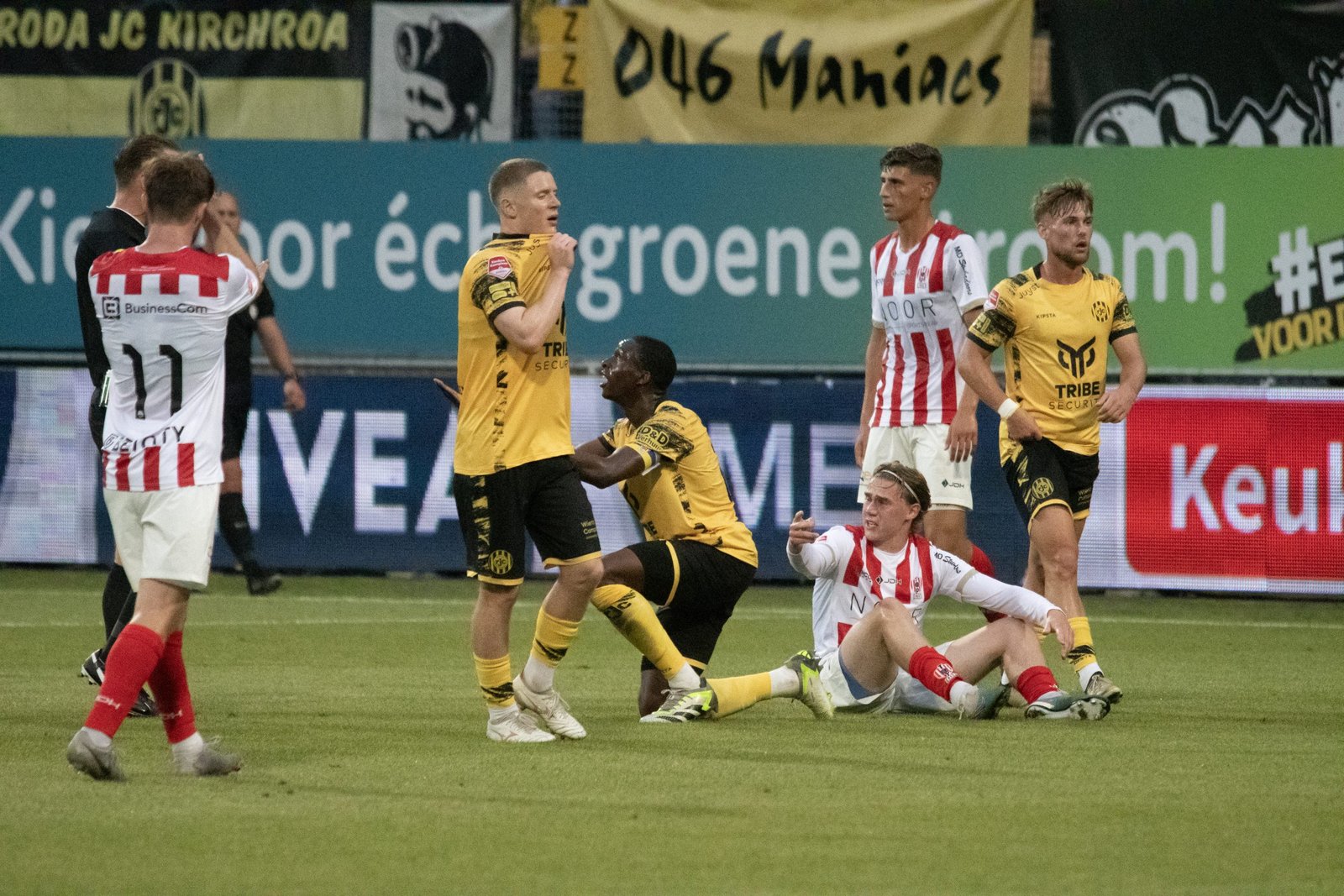 TOP Oss was een goed team maar geen gevaar voor Roda. 