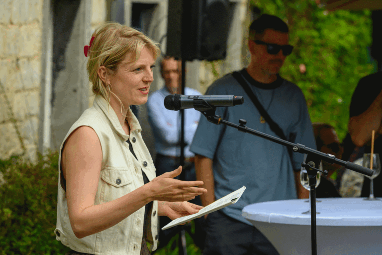 e8027101-87bf-c776-c89f-d2f9ec2e47ac