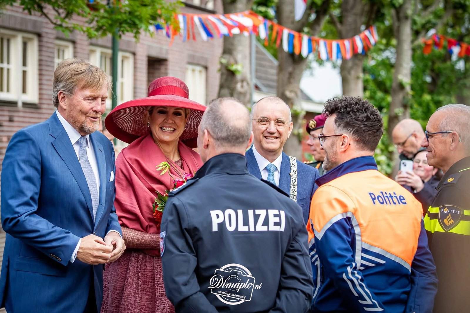 Large crowds in Central Limburg due to visit by King Willem-Alexander and ...