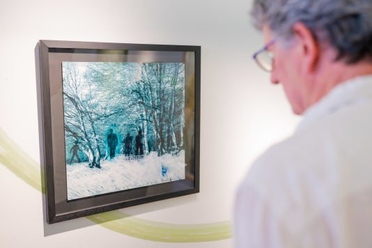 De Groene Golf Heerlen cureert tentoonstelling ‘De dood van de houthakker’ in SCHUNCK Glaspaleis