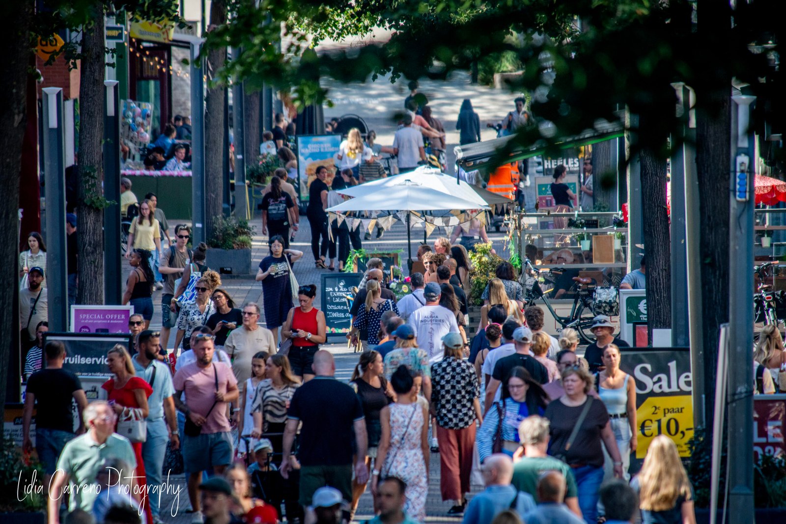 Heerlen bruist: topdrukte en volop gezelligheid in het centrum